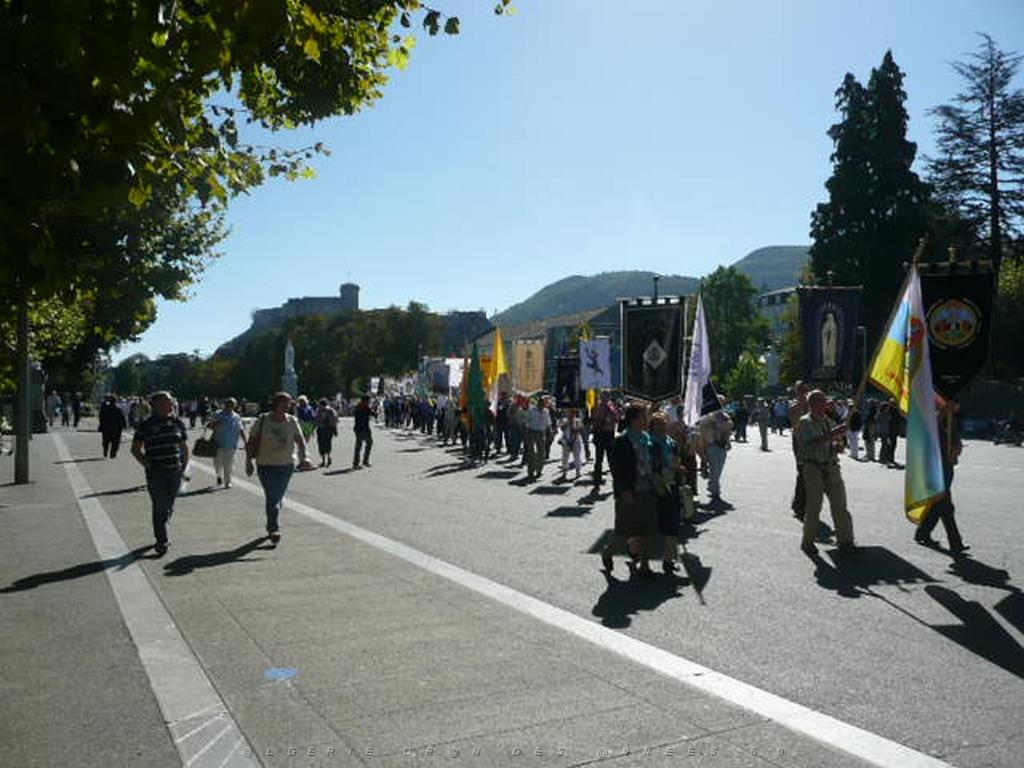 LOURDES 2010   (29).JPG